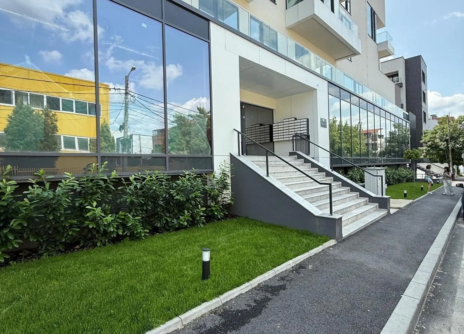 Walter Loft Luxury Residence- Self Check-In & Underground Parking Bucharest Romania